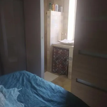 2 Pieces Avec Exterieur *