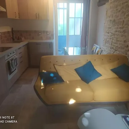 2 Pieces Avec Exterieur Διαμέρισμα *